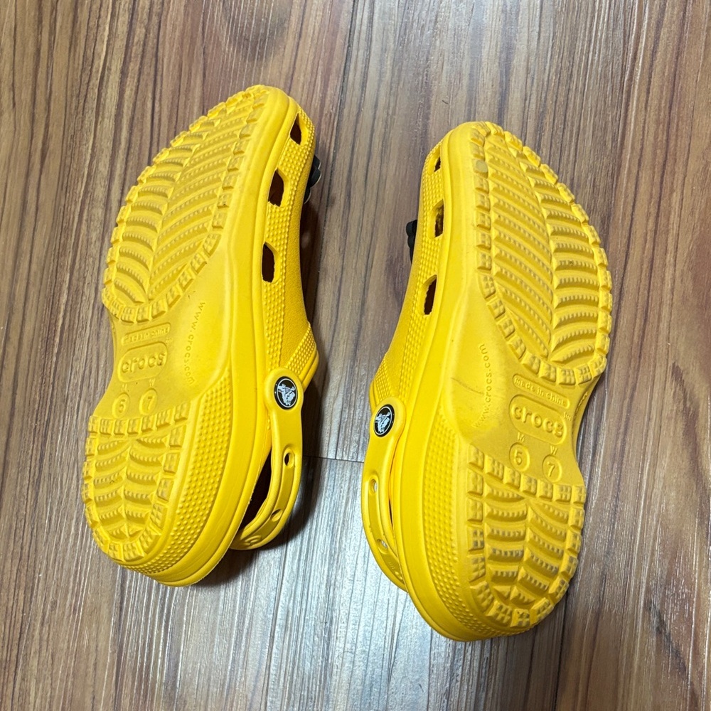 Rare Justin Bieber Drew House Crocs - Picture 3 of 3